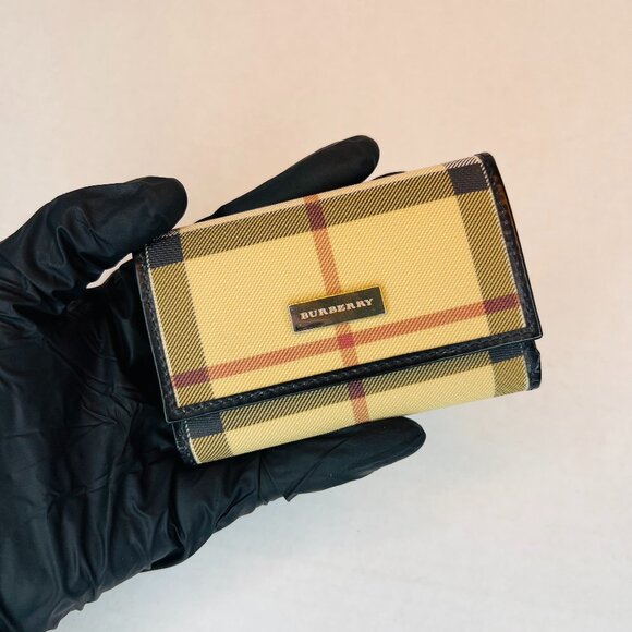 RARE Authentic Burberry Vintage 6 KeyHolder Case - PVC Nova Check - Picture 1 of 16